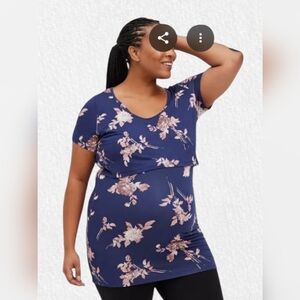 Torrid NEW 🩷 Maternity Super Soft Scoop Neck Nursing Short Sleeve Tee
